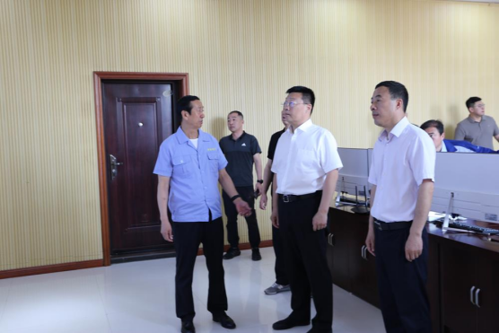 商丘公司：商丘市副市长王洪民到恒源热力调研集中供热工作